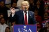 Det er på tide, at vi kommer videre. Der er større og bedre ting at tage sig af, lyder det fra Donald Trump: Foto: Evan Vucci/AP