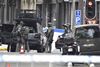 To politibetjente blev tirsdag formiddag dræbt i Liege, ligesom en 22-årig lærerstuderende mistede livet, inden gerningsmanden blev skudt af politiets specialstyrker. Foto: Geert Vanden Wijngaert/AP