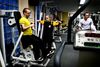 Ekstra rengøring og afspritning mellem aktiviteterne bliver en del af de nye retningslinjer i landets fitnesscentre. Arkivfoto