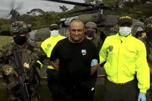 På to uger har Colombias mest magtfulde narkobande angrebet soldater tre gange. Mindst syv er dræbt.