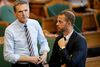 DF's Kristian Thulesen Dahl og De Radikales Morten Østergaard under afslutningsdebatten i Folketinget. Foto: Jens Dresling/Polfoto