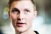 Viktor Axelsen er med en højde på 1,94 m en af de spillere, som havde en fordel ved de gamle serveregler. Foto: Stine Tidsvilde