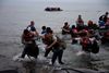 Interessen for at holde ferie på Lesbos har været aftagende i takt med en stadig større flygtningestrøm.