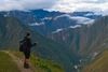 Da vi nærmer os Machu Picchu, spotter vi floden Rio Urubamba, som betyder den hellige flod. Rio Urubamba løber gennem Andesbjergene i mere end syvhundrede kilometer.