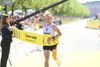 Jacob Sommer Simonsen passerer målstregen til Copenhagen Marathon som bedste dansker og vandt dermed sin første DM-titel. Han løb i tiden 2 timer og 14 minutter. Arkivfoto: Thomas Sjørup/Ritzau Scanpix