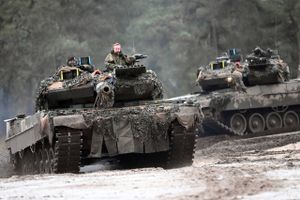 David mod Goliat i Ukraine. Men Ukraine har de bedste og smarteste våben over for Ruslands store mængder af soldater og materiel. Reelt er der dog uenighed om det dybere mål med Vestens støtte.