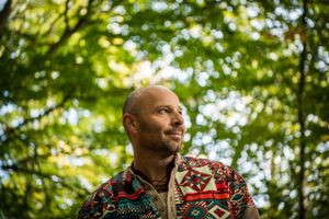 Rune Darling måtte efter længere tids stress lade sig indlægge på Aarhus Universitetshospitals psykiatriske afdeling. Det, han så, chokerede ham. 