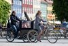 Der er stor kamp om pladsen på cykelstierne mange steder. Her er det ved Nyhavn og Kongens Nytorv i København. Foto: Christian Lindgren