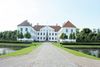 Voldum Lokalråd får tilskud på 100.000 kroner til festspil på Clausholm Slot.