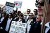Den folkelige kritik af den nye offentlighedslov gav sig bl.a. udtryk i demonstrationer som denne, hvor bl.a. syv af otte politiske ungdomsorganisationer deltog.