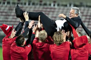 10 af de 23 spillere i truppen til marts måneds U21-EM er unge nok til også at deltage ved næste U21-EM.