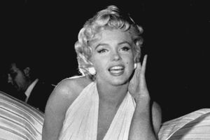 Marketingsekspert køber rettighederne til at bruge Marilyn Monroes navn i reklamer.