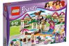 Lego mener, at tre konkurrenter har krænket patenterne bag pigeserien Lego Friends.