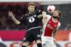 Nicklas Bendtner spillede hele kampen for Rosenborg, mens Lasse Schöne var i aktion i alle 90 minutter for Ajax. Foto: Polfoto