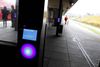 Rejsekortet er et såkaldt smartcard med en indstøbt chip, der kan kommunikere med kortlæsere på stationerne, busser og metro. Chippen registreres, når man checker ind på en kortlæser. Når man checker ud, betaler man automatisk rejsens endelige pris. Det er planen, at rejsekortet med tiden vil erstatte klippe- og månedskort.