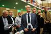 Trafikordfører for De Konservative, Mike Legarth (i midten).