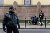 Ved synagogen i Krystalgade i København blev en civil mand, der stod vagt, dræbt af Omar El-Hussein.