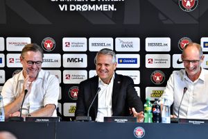 Fyringen af Albert Capellas peger ifølge en ekspert og tidligere spiller i klubben tilbage på ledelsen hos FC Midtjylland. Han sætter også navn på to oplagte kandidater til det ledige job.