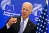 Joe Biden er ved at finde ud af, om han skal udfordre Hillary Clinton i kampen om at blive Demokraternes præsidentkandidat.
