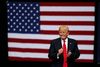 Når Trump onsdag tilbringer etårsdagen for sin valgsejr i Asien, har han grund til at feste. Foto: Alex Brandon/AP Foto: Charlie Neibergall/AP