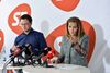 SFs gruppeformand Jonas Dahl og partiformand Pia Olsen Dyhr på pressemødet ved partiets sommergruppemøde.