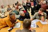 Dialogmødet om solcelleanlæg mellem Mørke og Hornslet trak 150 mennesker til, der forholdt sig både kritisk og konstruktivt til projektet. Foto: Anne Frank Henriksen