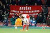 Nogle Arsenal fans gjorde allerede under gårsdagens kamp opmærksom på deres kritik af Wenger. AP Photo/Frank Augstein