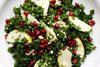 Salater kan være med til at tilføre noget friskhed og sprødhed til julefrokostbordet – grønkål, æble, feta og granatæbler er et godt bud. Arkivfoto: Polfoto