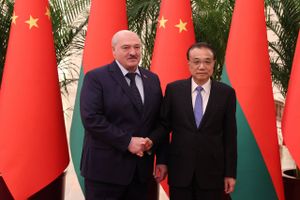 Den belarusiske præsident har indledt et tre dages besøg i Beijing.