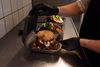 Kohalen Take Away åbner mandag med restaurantens mest populære retter – stegt flæsk, stjerneskud, bøfsandwich og pariserbøf. Foto: Marie Ravn