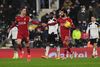 På et straffespark af Mohamed Salah slap Liverpool hjem fra Craven Cottage med 1-1 imod Fulham. Foto: Neil Hall/Reuters