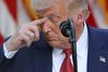 - Hongkong vil nu blive behandlet på samme måde som det kinesiske fastland - ingen særlige privilegier, ingen særlig økonomisk behandling og ingen eksport af særlige teknologier, sagde USA's præsident Donald Trump på et pressemøde tirsdag aften. Foto: Jonathan Ernst/Reuters