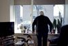 Kongsgården ved Aarhus og Huset Nyvang i Randers er de to plejecentre, som TV 2's afslørende dokumentar udspiller sig på. Foto: TV 2 Dokumentar