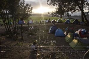 Målet er, at antallet af flygtninge, der flytter ud af flygtningelejrene og ind i egen bolig, skal stige til 30.000 mod nytår.
Flygtningene skal også have økonomisk hjælp. Foto: Ivan Boll Riordan