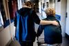 Samtidig med, at opgaven med at tage hånd om ældre, plejekrævende borgere har kommunerne gennem de seneste år måttet tage et stadig større ansvar på sundhedsområdet. Arkivfoto: Gregers Tycho