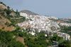 Mange udlændinge, herunder også danskere, ejer ferielejligheder i Andalusien. Som her i Frigiliana. Foto: Jørgen Laurvig