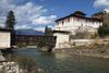 Bhutan er et af de lande, der globalt er blevet et populært rejsemål, men som kun få danskere har besøgt. Der er derfor stadig mulighed for at opleve landet uden at møde for mange danske turister.