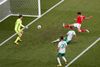 Forsvarsspilleren Gareth Mcauley (i midten) lavede uheldigvis for Nordirland selvmål i EM-opgøret mod Wales. Foto: Francois Mori/AP