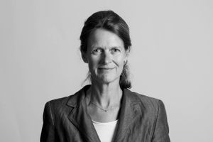 Analyse: Der skal føres valgkamp fra parasol til parasol. August er italienernes store feriemåned, hvor man brokker sig over priser og politik.