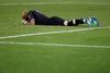 Målmandens syn syn har været påvirket i en negativ retning, lyder det fra hospitalet. Foto: Kai Pfaffenbach/AP