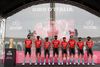 Bahrain Victorious er et af cykelsportens mest succesfulde hold med profiler som Matej Mohoric og Mikel Landa. Her står holdet klar til 2022-versionen af Giro d'Italias første etape fra Budapest til Visegrad. Foto: Bernadett Szabo/Reuters