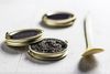Det er dyrebare varer, som Lyksvad producerer. En dåse med 10 gram caviar koster 225 kroner. Foto: Mikkel Bækgaard
