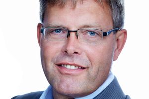 Dansk Folkepartis Erik Høgh-Sørensen afviser, at et retweet skulle være et brud på straffeloven.