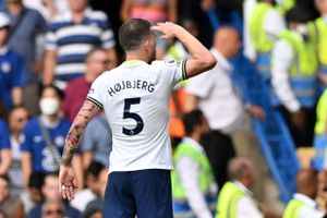 Pierre-Emile Højbjerg scorede på et langskud for Tottenham, og målet var med til at skaffe point mod Chelsea.