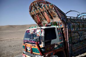 Handelsrejsende på landevejen i Afghanistan har et hårdt arbejde.