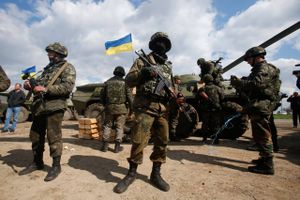 Ukrainske tropper er på plads i det østlige Ukraine.
