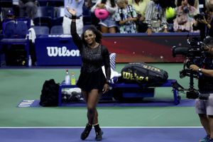 Serena Williams er ude af US Open, men har endnu ikke bekræftet, at der er sat punktum for karrieren.