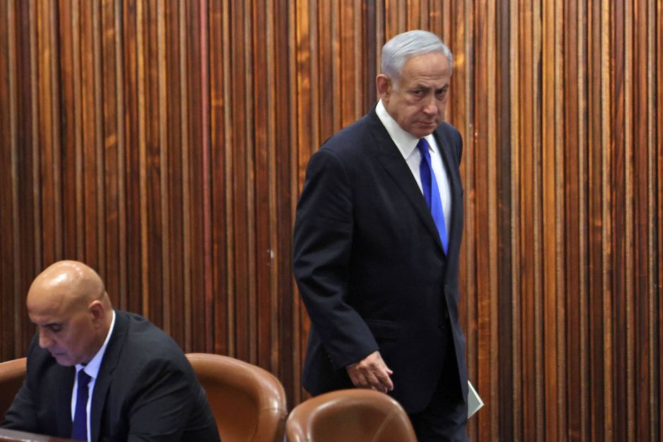 Den israelske premierminister vil efter samtale med Biden udsætte beslutning om flere punkter i reformplan. 