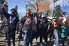 Efter måneder, hvor der pga. coronaviruspandemien var forbud mod store forsamlinger, mødte tusinder mandag op i Oakland, Californien, for at protestere imod politidrabet på den 46-årige sorte George Floyd i midtvesthovedstaden Minneapolis, Minnesota. Jeg kan ikke trække vejret, står der på skiltet forrest i billedet – en reference til Floyds sidste ord, mens han langsomt blev kvalt af en politimands knæ mod sin hals. Foto: Heidi Plougsgaard