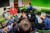 Vorrevangskolens socialpædagog, Louis Graversen, kommer både i ungdomsklubben og på skolen. Han mener, at det gør en kæmpe forskel, at han er et kendt ansigt for eleverne. Foto: Casper Dalhoff